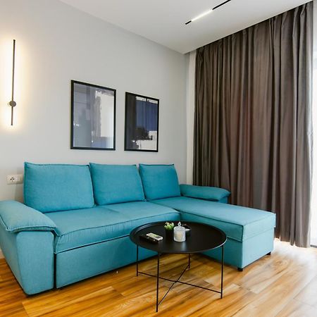 Durres Str Modern Apartments - The Nest Tirana Buitenkant foto