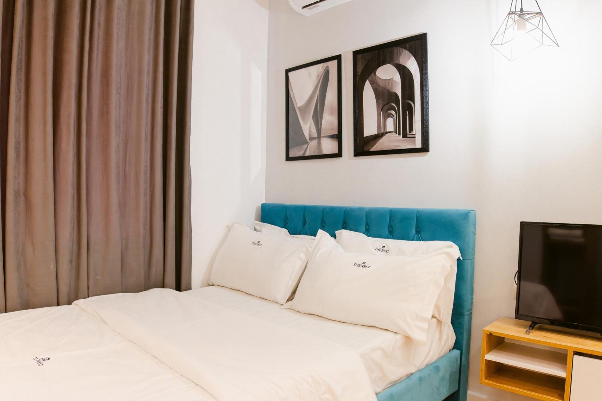 Durres Str Modern Apartments - The Nest Tirana Buitenkant foto