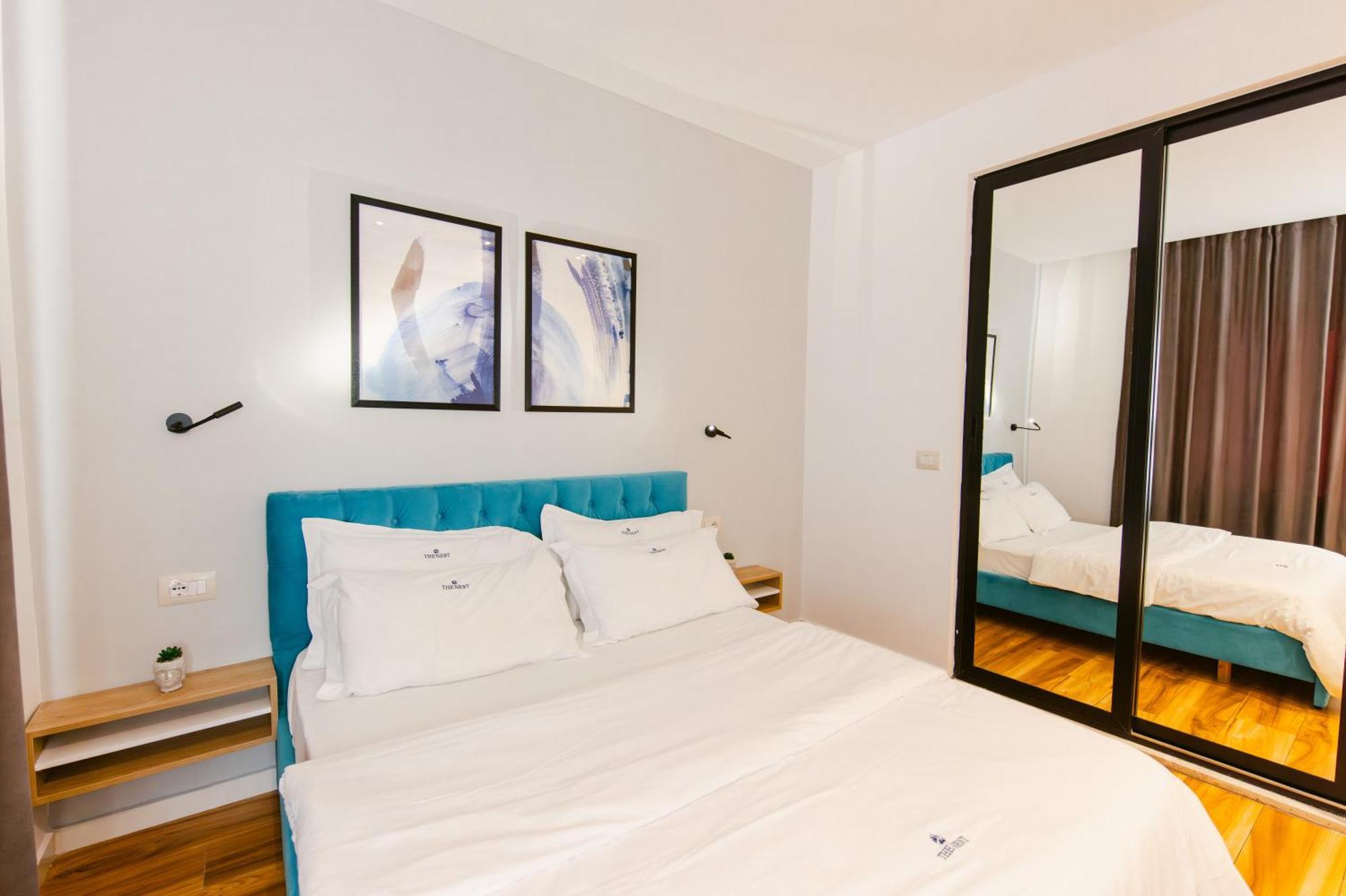 Durres Str Modern Apartments - The Nest Tirana Buitenkant foto
